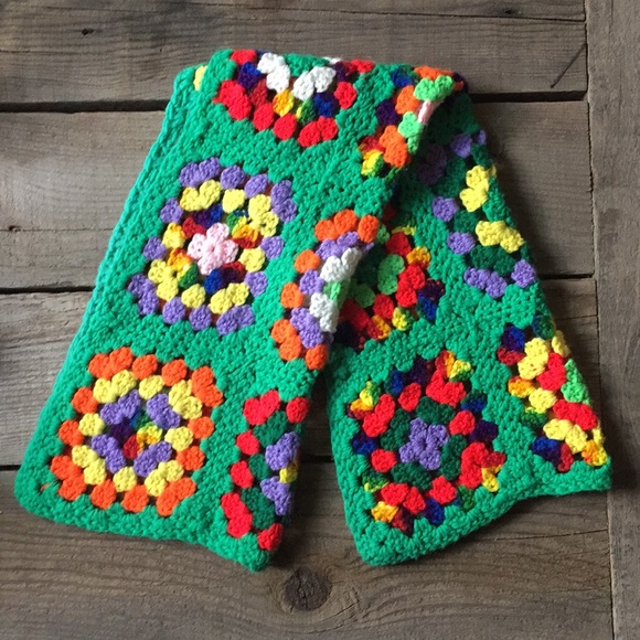 VTG Hand Knit Granny Square Accent Blanket - Picture 2 of 8